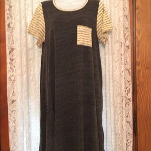 LuLaRoe Women’s Gray Yellow striped dress. Sz M